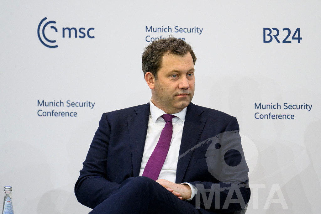 _DWA5768 | MATA IndoCon - Realisiert mit Pictrs.com