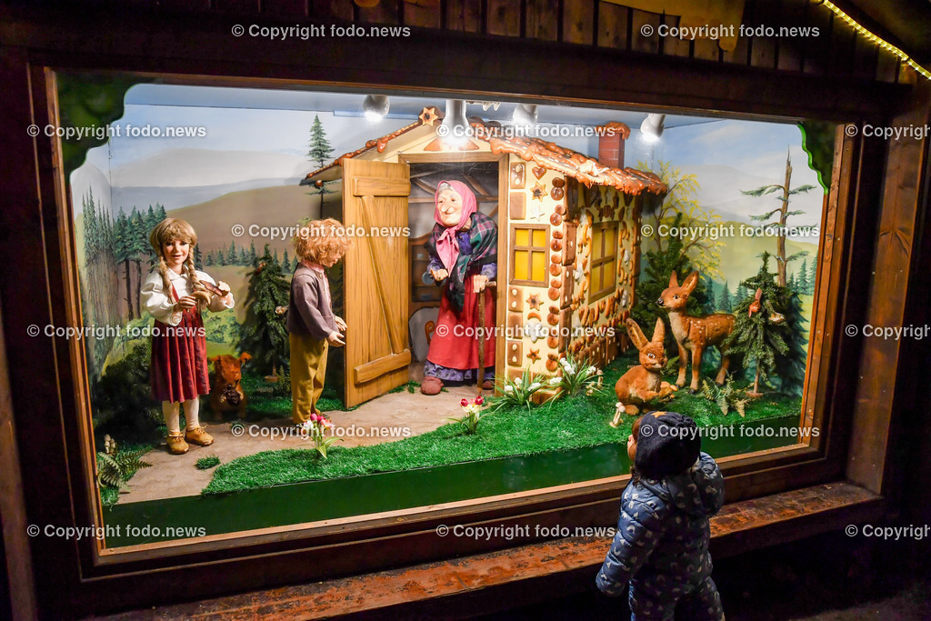 Christkindlmarkt_ Volksgarten Linz_ 23.11.2022-13 | 23.11.2022, Linz,  AUT, Christkindlmarkt Volksgarten, im Bild Christkindlmarkt Volksgarten, Huetten, Standln, Weihnachtsdekoration