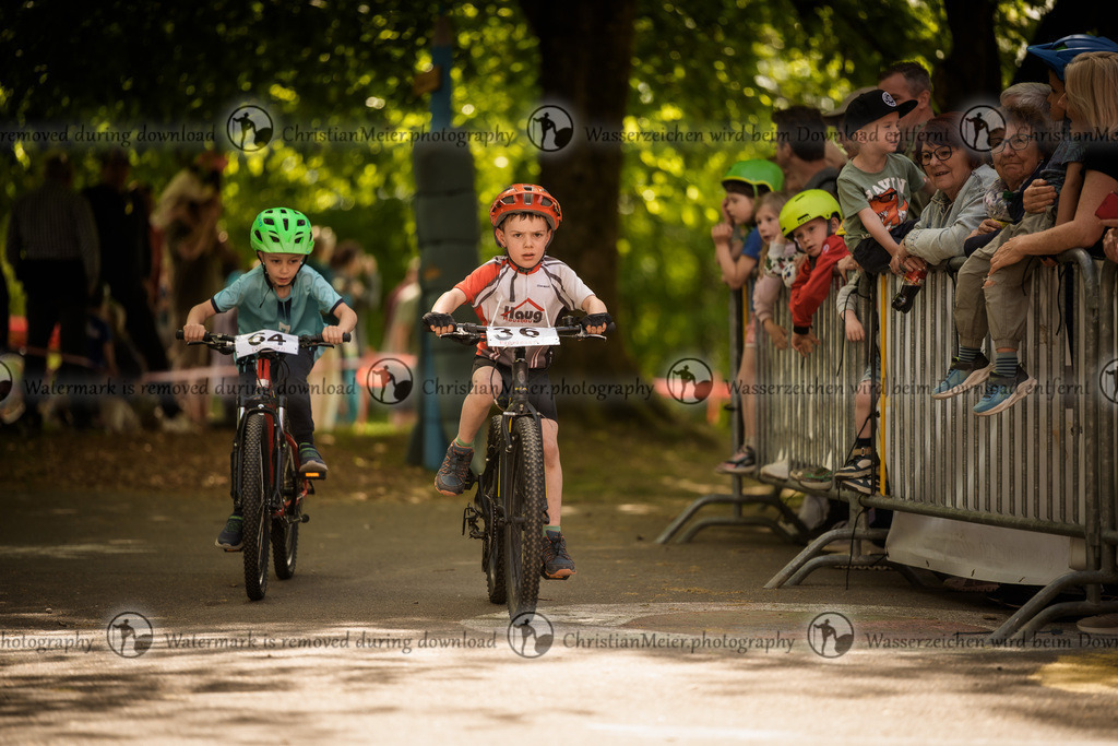 Eierlesen 2026 | Sie wurden bei einem Event oder Sportanlass fotografiert? Hier finden sie ihre Bilder! - Realisiert mit Pictrs.com