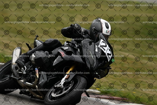 25bt02-1345 | markuskiefer.com - Realisiert mit Pictrs.com