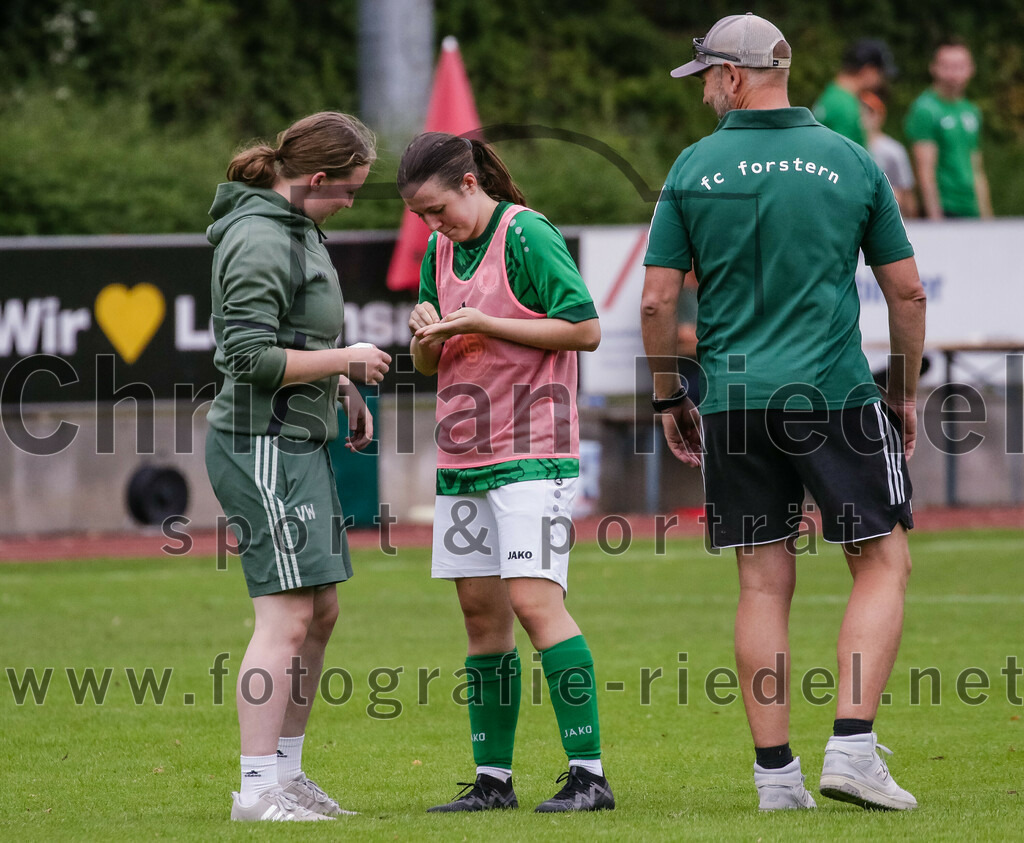 2023-10-07_106_FC_Forstern_gegen_Karlsruher_SC | Forstern, Deutschland, 07.10.2023:
Fußball, B-Juniorinnen-Bundesliga Süd 2023 / 2024, 4. Spieltag, FC Forstern gegen Karlsruher SC, Endergebnis: 1:1

Foto: Christian Riedel / fotografie-riedel.net