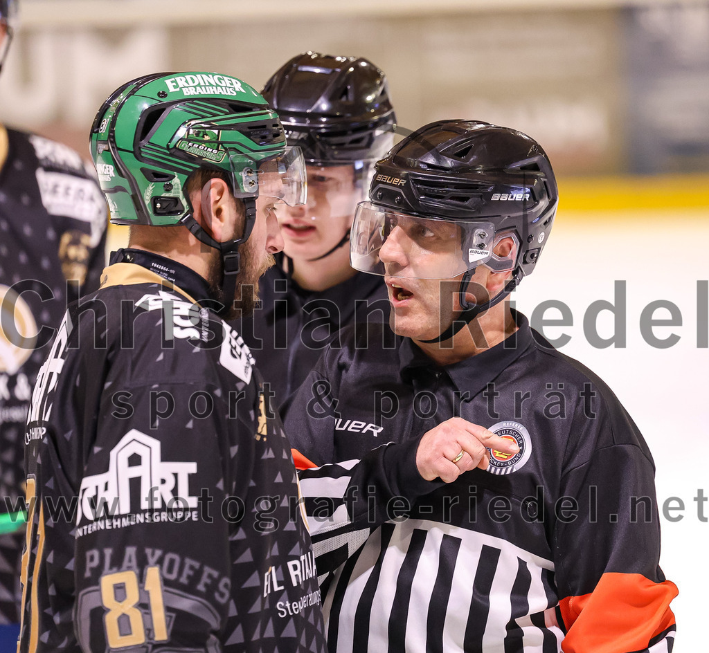 2024-03-08_117_TSV_Erding_gegen_EHC_Koenigsbrunn | Erding, Deutschland, 08.03.2024:
Eishockey, Bayernliga Playoffs 2023 / 2024, 1. Spieltag, TSV Erding gegen EHC Königsbrunn, Endergebnis: 3:0

Maximilian Forster (Erding Gladiators, #81)

Foto: Christian Riedel / fotografie-riedel.net