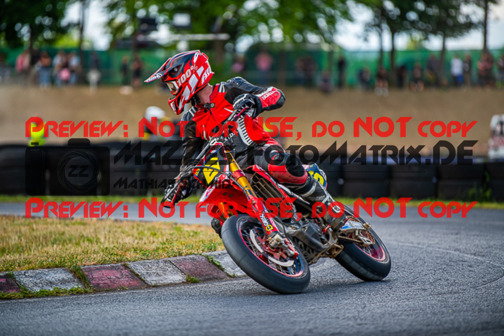 MaZZes_FotoMatrix_220528_5516 | Fotograf Mathias Schmid
Sportfotograf,
Eventfotograf,
Hochzeitsfotograf,
Portraitfotograf