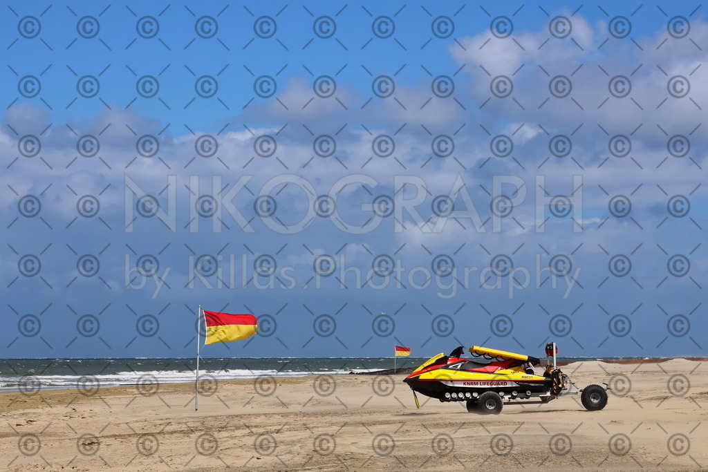Wasserrettungsdienst | Ein Wasserscooter des niederländischen Wasserrettungsdienstes KNRM am Strand von Texel.