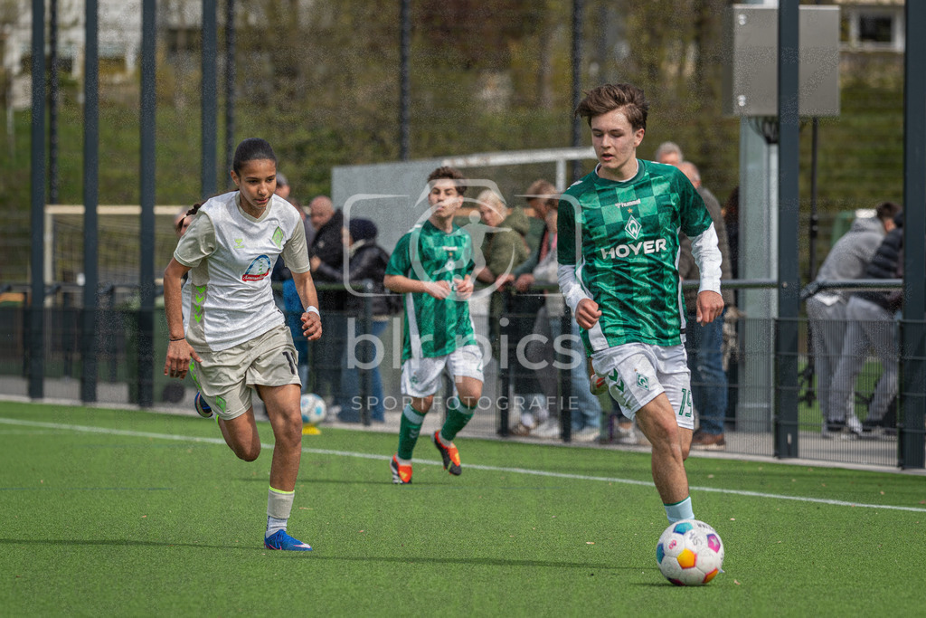 SV Werder - SV Werder (w) | SV Werder - SV Werder (w) - Realisiert mit Pictrs.com