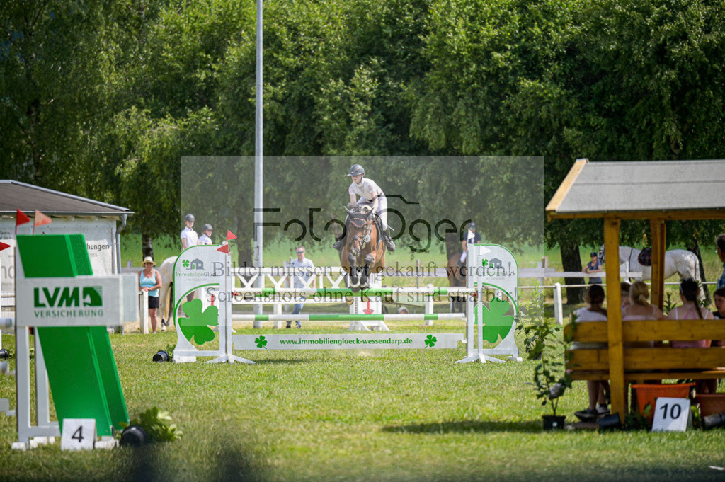 Reitturnier Voxtrup | Entdecke hochwertige Reitturnierfotos von Foto Oger. Professionell, emotional und authentisch – jetzt Lieblingsmomente im Shop bestellen.Deutschlandweite Turnierfotografie. - Realisiert mit Pictrs.com