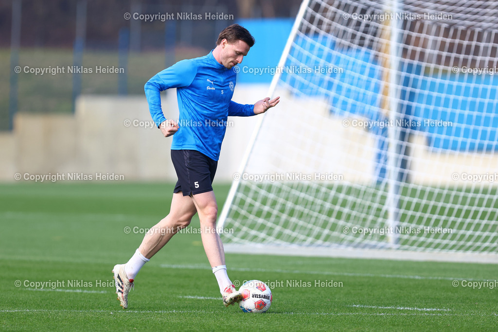 NH_HolsteinKiel_Training_10032026 | #5 Carl Johansson (Holstein Kiel)Fußball I Herren I Training I Saison 2025-2026 I Holstein Kiel I 10.03.2026 I Citti-Fußballpark