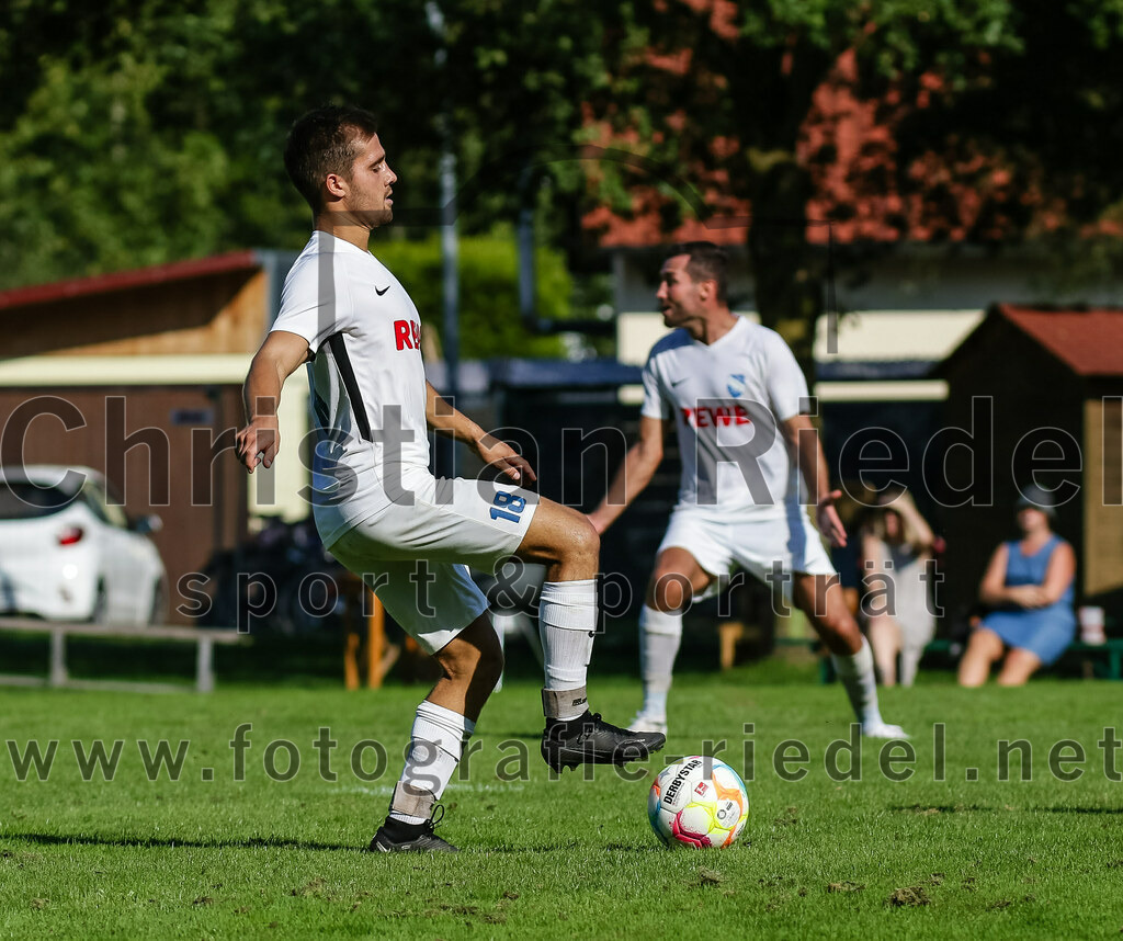 2023-09-10_030_SV_Eichenried_gegen_FC_Eitting | Eichenried, Deutschland, 10.09.2023:
Fußball, Kreisliga 2023 / 2024, 8. Spieltag, SV Eichenried gegen FC Eitting, Endergebnis: 1:2

Foto: Christian Riedel / fotografie-riedel.net