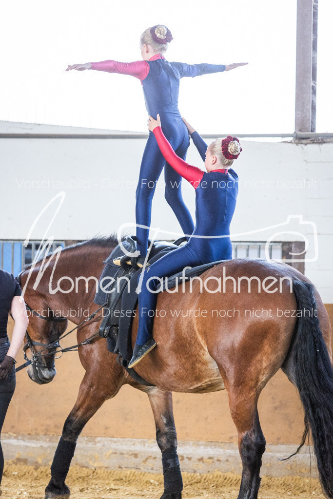 SS-Maxi-124 | MomenTaufnahmen Pferdesportfotos