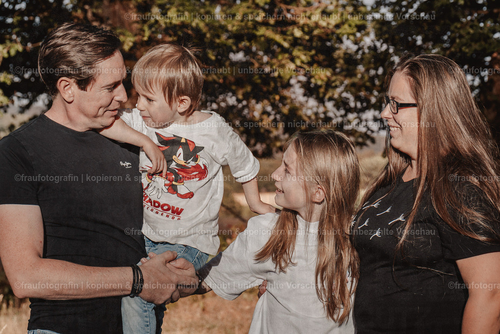 Fraufotografin_O3A2411 | Isabelle Schiminski ist ein Kitafotograf für Wiesbaden, Rheingau, Kiedrich, Untertaunus, Bad Schwalbach, Taunusstein und Mainz