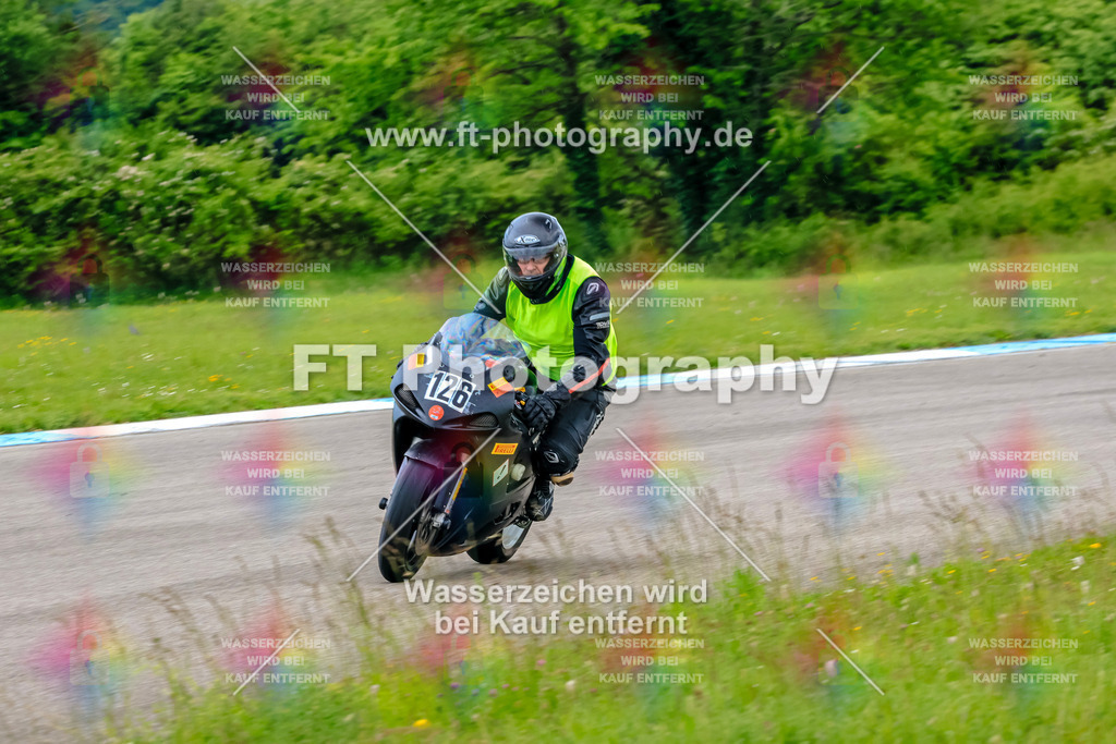 MotoTeam-3171 | Hier findet Ihr Bilder von Touristenfahrten auf der Nürburgring Nordschleife oder von anderen Veranstaltungen die ich besucht habe. Viel Spass beim Durch Schauen 