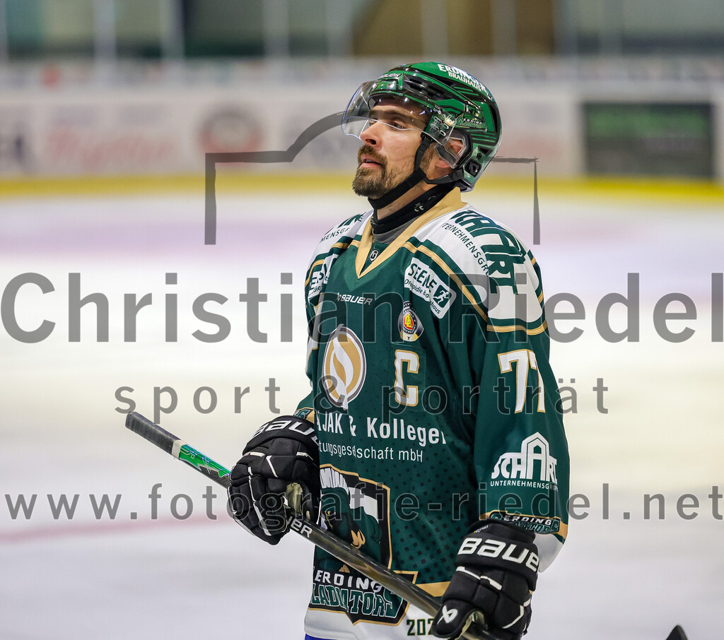 2025-09-14_114_TSV_Erding_gegen_EC_Peiting | Erding, Deutschland, 14.09.2025:Eishockey, Oberliga Süd 2025 / 2026, Testspiel, TSV Erding gegen EC Peiting, Endergebnis: 2:3Foto: Christian Riedel / fotografie-riedel.net