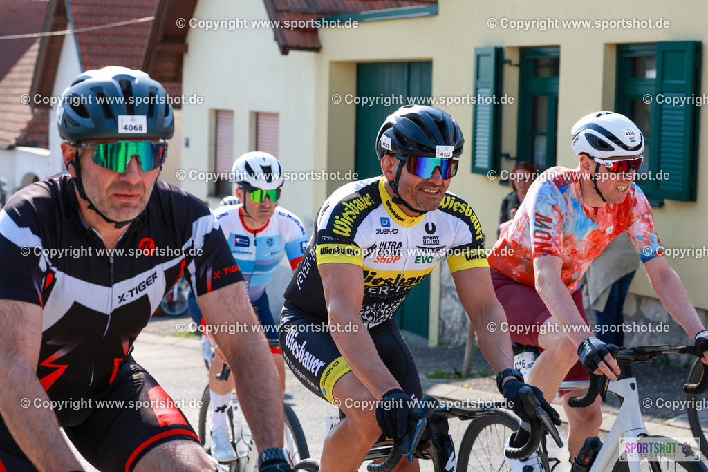 600_AR6_9044 | Neusiedlersee Radmarathon 2026@sportshot_your_pictrs #yourpictures#roadtowm2029 #nrm #neusiedlerseeradmarathon #neusiedlersee #neusiedlerseetourismus #burgenland #mörbisch #nrm26 #burgenlandtourismus #voglundco #poweredbyburgenlandtourismus #radsport #rad #marathon #ucigranfondo #visitburgenland #ucigranfondoworldseries