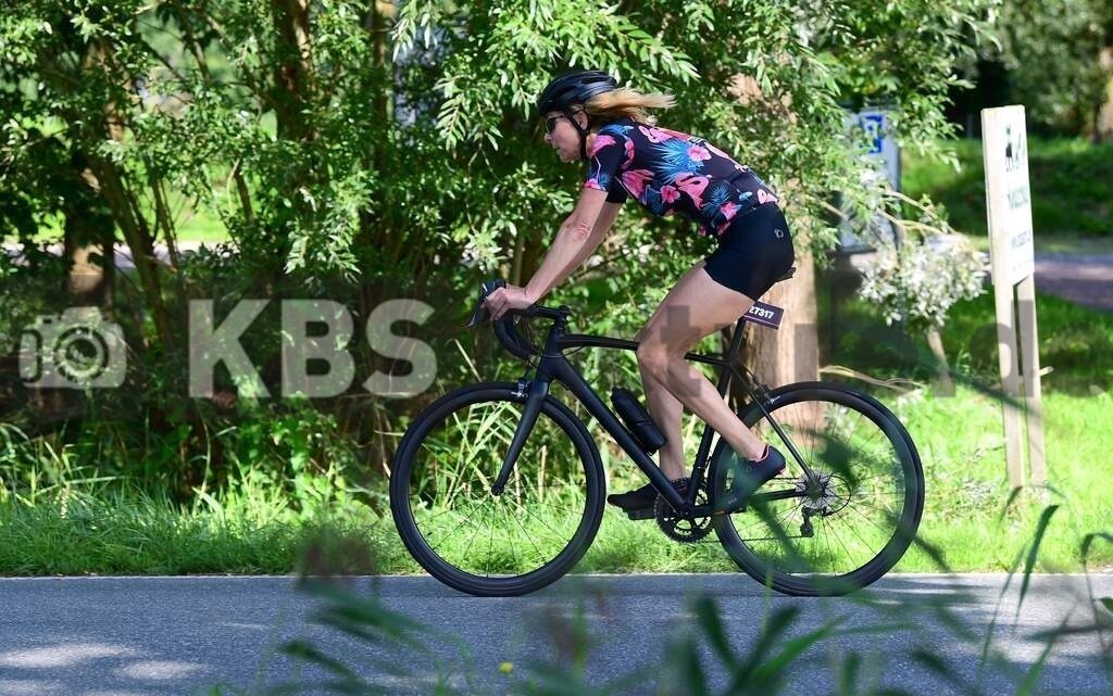 KBS Picture_Cyclassics-Hamburg2023_200823_050 | Cyclassics auf der Hamburger Strasse in Rellingen ,Bemer Cyclassics Hamburg Radrennen 2023 , Durch Hamburg und Schleswig-Holsten ,UCI-WorldTour-Rennen Profi-Elite Herren ca.200KM , Amateurradfahrer Jedermann Rennen 60KM ,Amateurradfahrer Jedermann Rennen 100KM , - Realisiert mit Pictrs.com