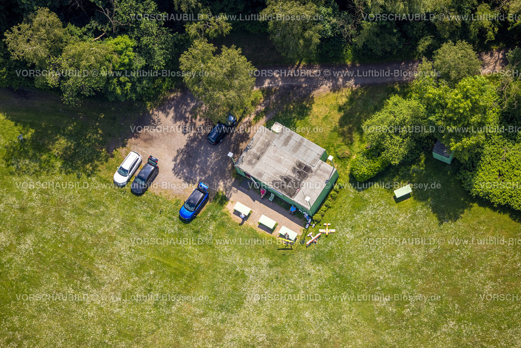 Herne220502870 | Luftbild, Modellflugzeuge im Park, Modellflugplatz Königsgrube, Hordel, Bochum, Ruhrgebiet, Nordrhein-Westfalen, Deutschland