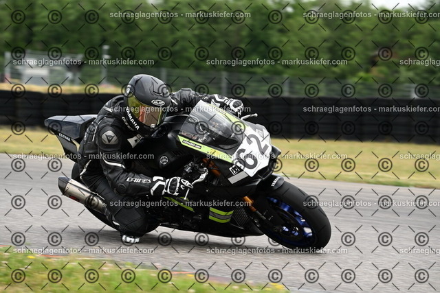 25bt02-0768 | markuskiefer.com - Realisiert mit Pictrs.com