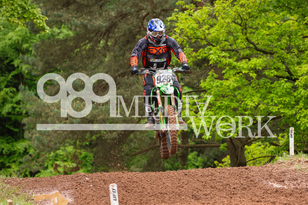 5E6A0042 | 989 MEDIAWORK