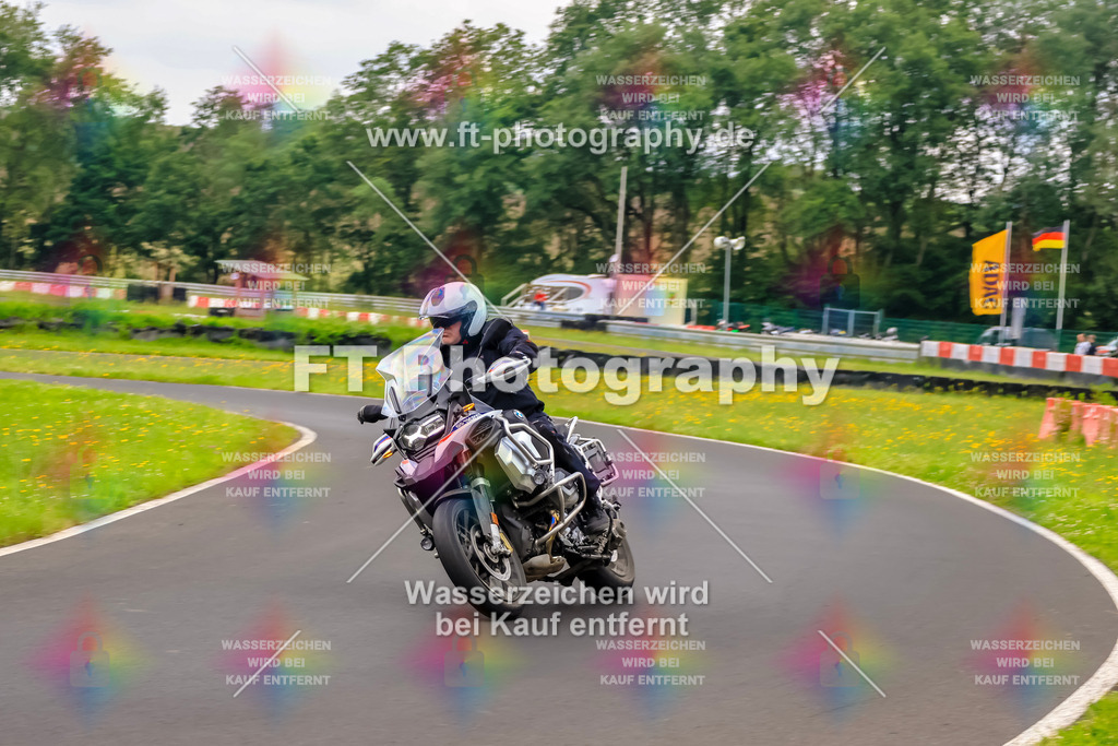 VBK-7101 | Hier findet Ihr Bilder von Touristenfahrten auf der Nürburgring Nordschleife oder von anderen Veranstaltungen die ich besucht habe. Viel Spass beim Durch Schauen 