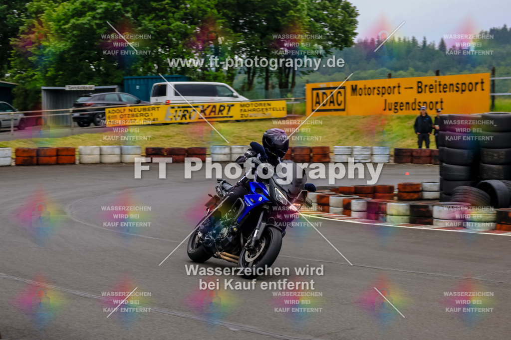 OBK-5390 | Hier findet Ihr Bilder von Touristenfahrten auf der Nürburgring Nordschleife oder von anderen Veranstaltungen die ich besucht habe. Viel Spass beim Durch Schauen 