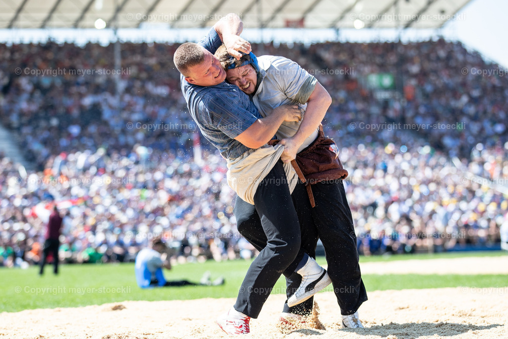 DX2_4708 | Fankhauser Macro (l) - Kaempf Bernhard (r)