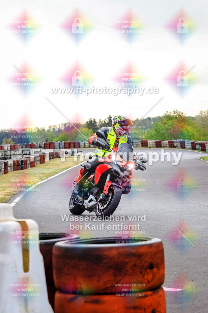 _OTO2928 | Hier findet Ihr Bilder von Touristenfahrten auf der Nürburgring Nordschleife oder von anderen Veranstaltungen die ich besucht habe. Viel Spass beim Durch Schauen 