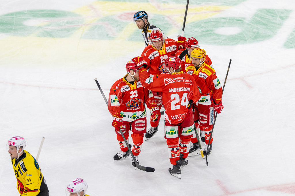 EHCB vs SCB 20260312_wb-4054 | Sportbilder, Sportfotograf, Hochzeits- und Eventfotografin, Flugshows, Portraits und Tiershooting, Aviation, Downhill, Nationalleague, Swissleague, International