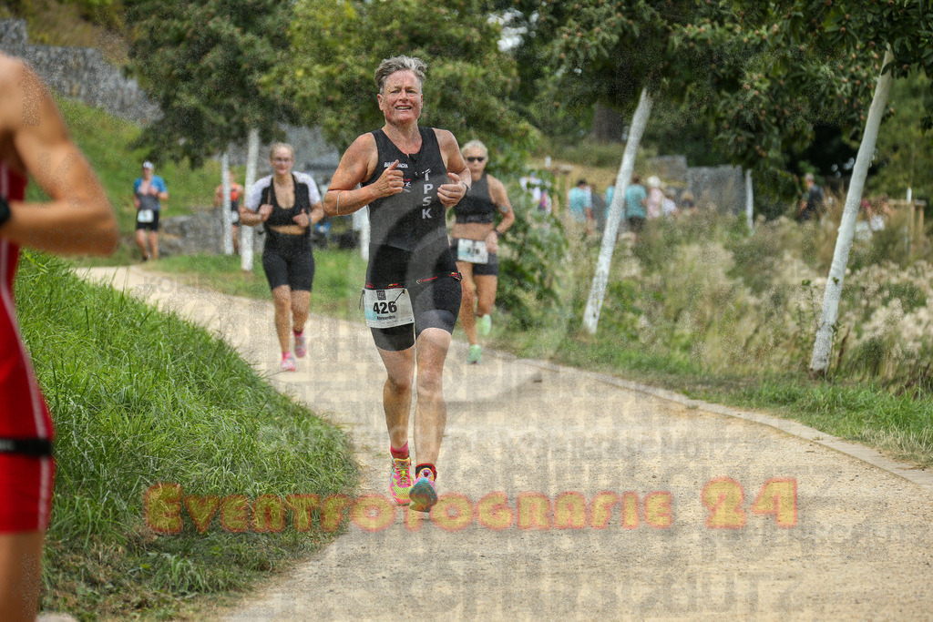 250824_1346_EX1_3642 | Sportfotografie im Rhein-Sieg Kreis, Köln, Bonn, NRW, Rheinland Pfalz, Hessen, etc. Unser Tätigkeitsfeld umfasst den Laufsport vom Volkslauf über den Marathon, Duathlon, Triathon bis zum Ultralauf wie Kölnpfad Ultra oder Schindertrail.