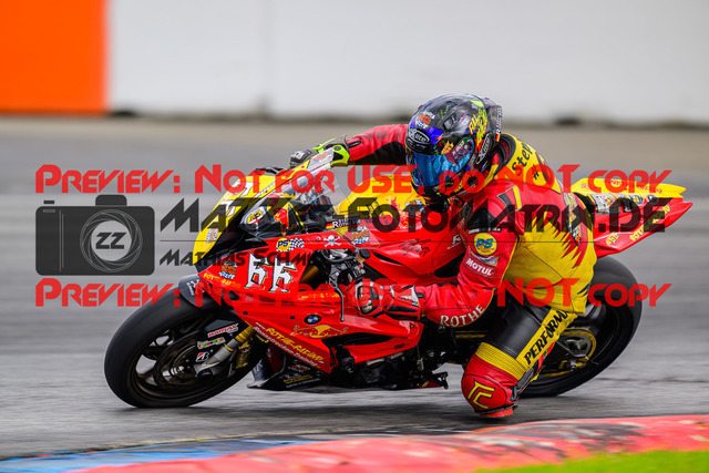 MaZZes_FotoMatrix_240615_6007705_8430 | ROT