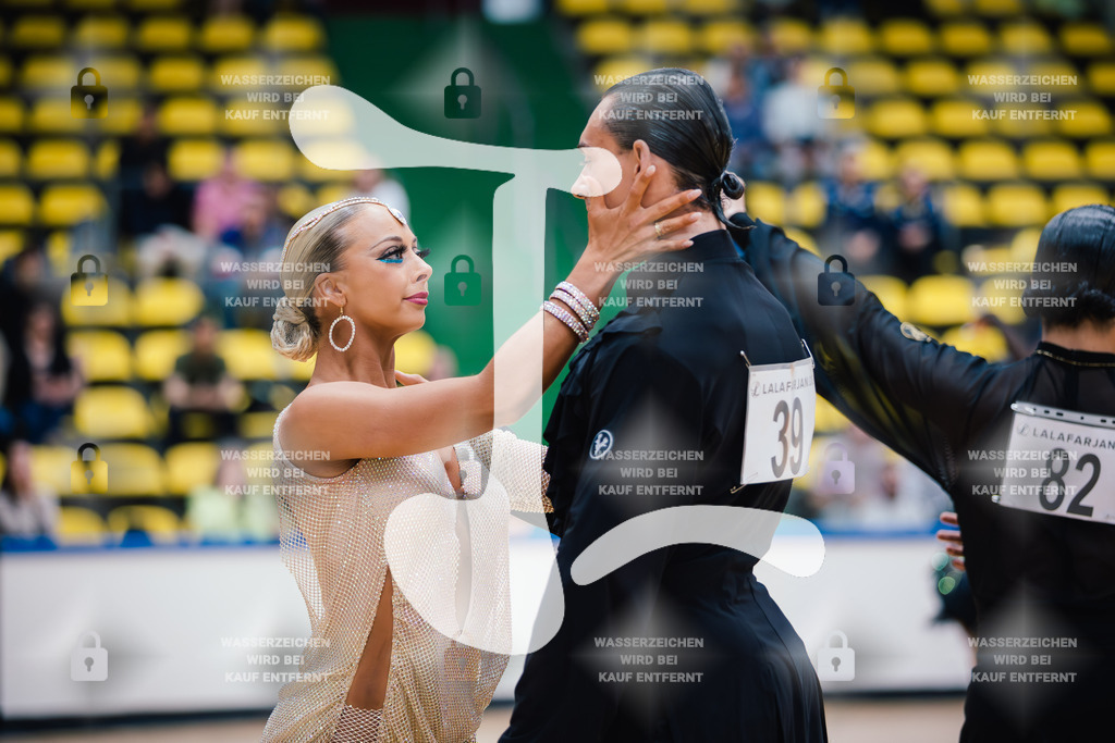 Hessen Tanzt WDSF International Open Latin 3rd (39) Egor Kondratenko _ Mie Lincke Funch (Denmark)-2025-05-18-4192 | Webshop for digital downloads and prints of dance sport, event & show photographer Julian Link - Realisiert mit Pictrs.com