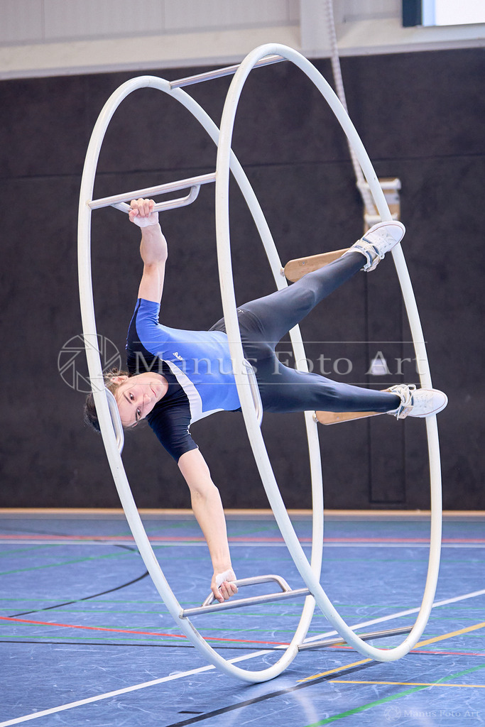 C-DSC02693 | Professionelle Sportfotografie in Hamburg, Schleswig-Holstein und Niedersachsen – spezialisiert auf Rhönrad, Geräteturnen, Leistungsturnen und rhythmische Sportgymnastik. Bundesweite Begleitung von Rhönrad-Events. Jetzt Sport-Fotos - Realisiert mit Pictrs.com