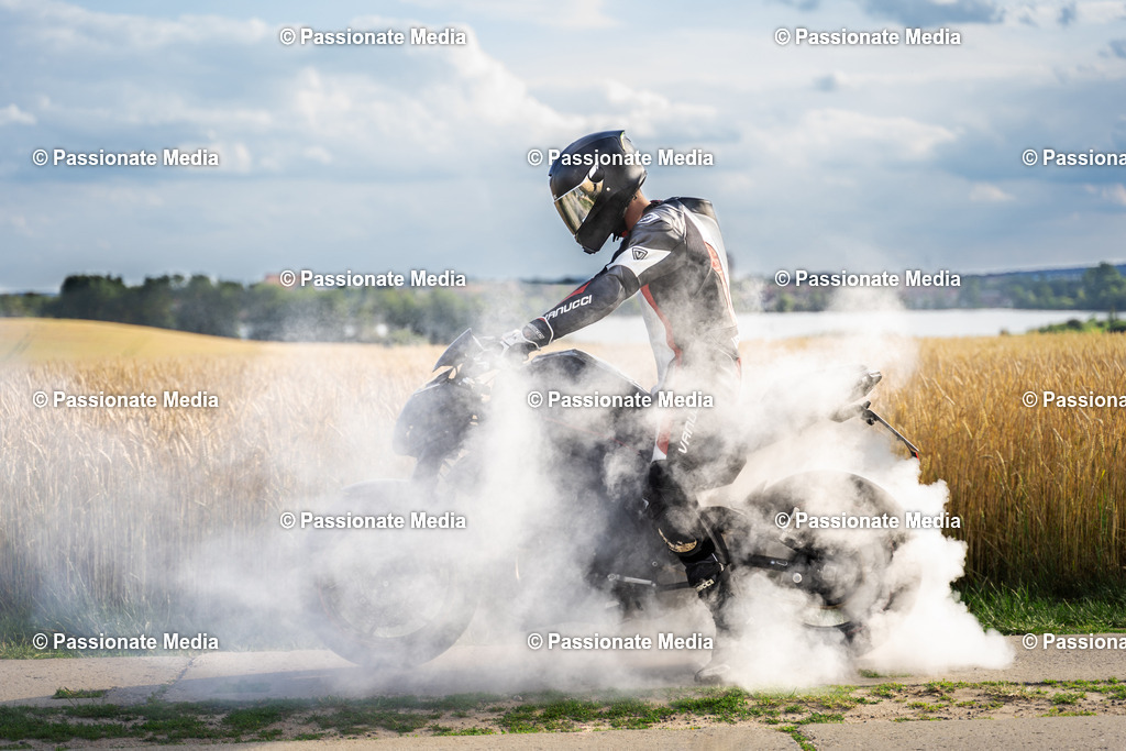 _DSC8558-2 | Passionate Media, dein Fotograf aus Brandenburg, Märkisch Oderland, im Bereich Motorsport, Autos und Motorräder sowie Events und auch Hunde. Shootings oder auch Eventbegleitungen können bei mir gebucht we