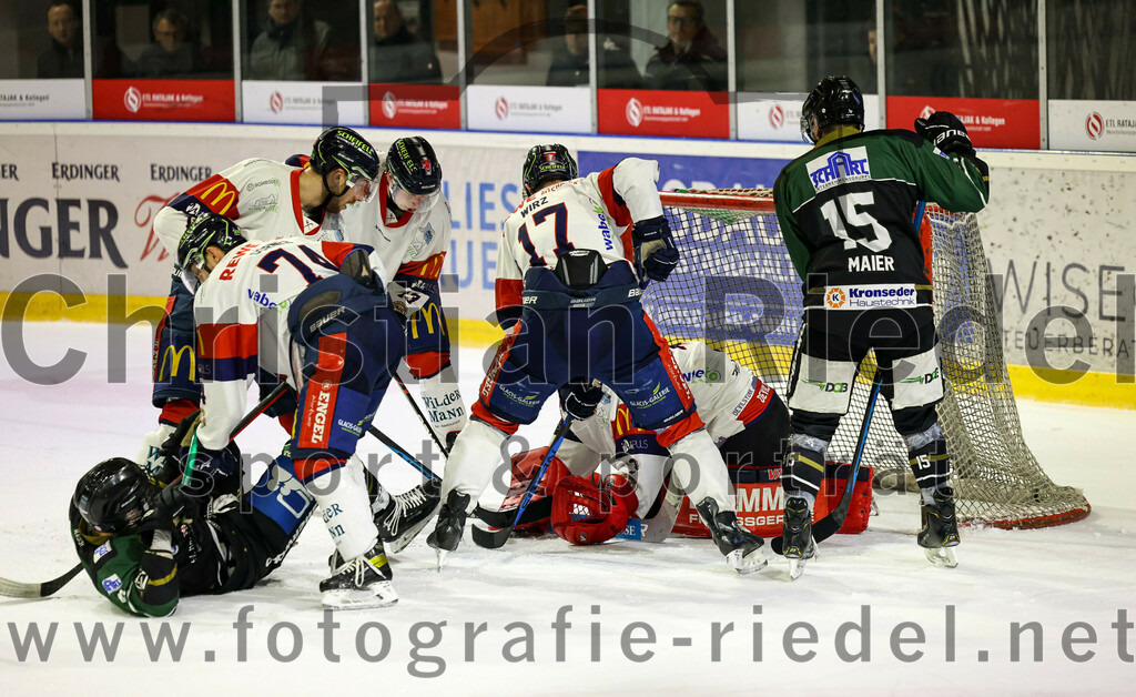 2023-01-13_132_TSV_Erding_gegen_VfE_Ulm-Neu-Ulm | Erding, Deutschland, 13.01.2023:
Eishockey, Bayernliga 2022 / 2023, 27. Spieltag, TSV Erding gegen VfE Ulm/Neu-Ulm, Endergebnis: 6:1

Foto: Christian Riedel / fotografie-riedel.net