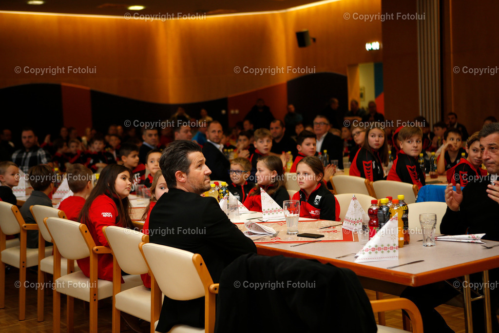 ASKOEOEDTWEIHNACHTSFEIERNACHWUCHS_17 | bilder, linz, photo, foto, fussball, sport, fotolui, bundesliga