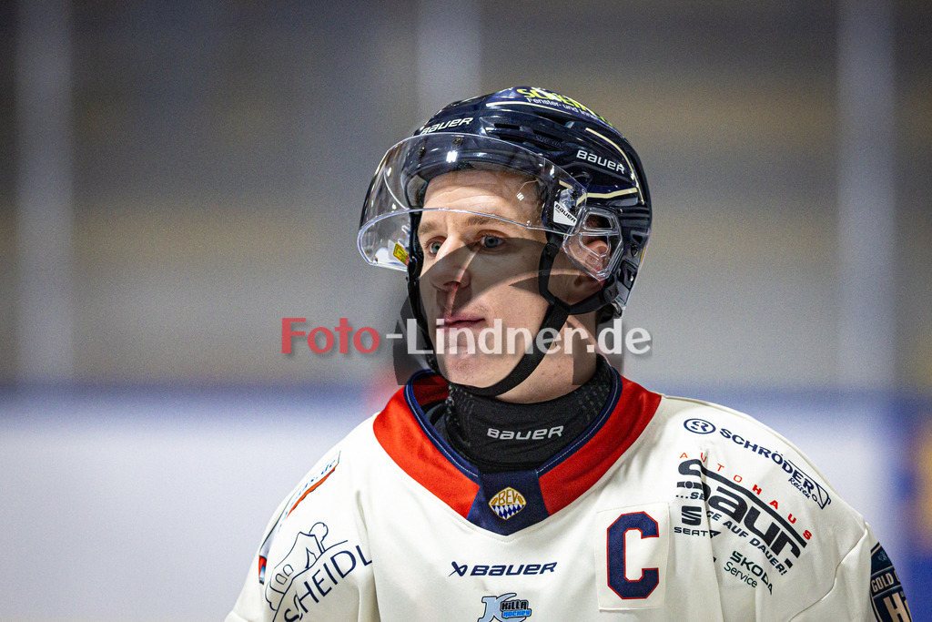 EA Schongau MANNUTS gegen VfE Ulm/Neu-Ulm DEVILS | Eishockey Bayernliga 2025/26 Vorrunde 6 Spieltag, EA Schongau MANNUTS gegen VfE Ulm/Neu-Ulm DEVILS, 20251031,Portrait Bohumil SLAVICEK (VfE Ulm/Neu-Ulm DEVILS 91),2025-10-31 in Schongau (Eisstadion Schongau), Bohumil SLAVICEK (VfE Ulm/Neu-Ulm DEVILS 91)Copyright: WolfgangxLindner www.foto-lindner.de