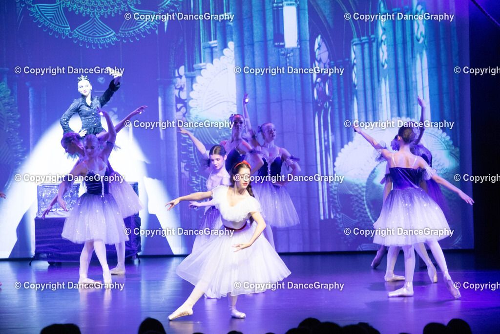 GPHY1589 | DanceGraphy - Realisiert mit Pictrs.com