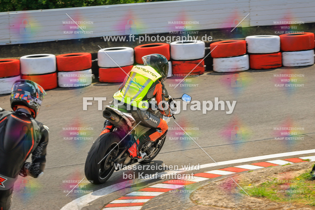 _DSK2482 | Hier findet Ihr Bilder von Touristenfahrten auf der Nürburgring Nordschleife oder von anderen Veranstaltungen die ich besucht habe. Viel Spass beim Durch Schauen 