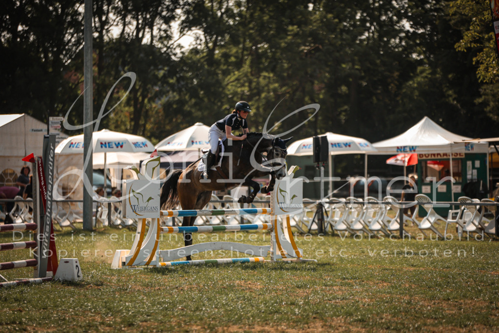 13.FrPfA00106 | Leoni Ertmer Photography - Realisiert mit Pictrs.com