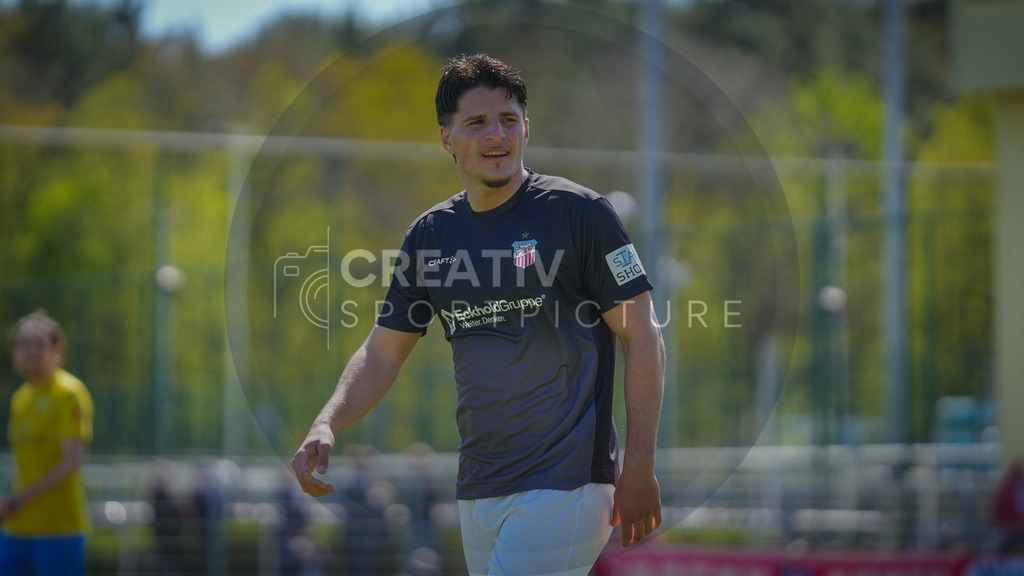 FFußball, Herren, Saison 2025/2026, Regionalliga Nordost, 31. Spieltag, FSV 63 Luckenwalde vs. FSV Zwickau, Sonntag 26.04.2026, Werner-Seelenbinder-Stadion Luckenwalde | Fußball, Herren, Saison 2025/2026, Regionalliga Nordost, 31. Spieltag, FSV 63 Luckenwalde vs. FSV Zwickau, Sonntag 26.04.2026, Werner-Seelenbinder-Stadion Luckenwalde, Im Bild: Veron Dobruna (Zwickau) - Realisiert mit Pictrs.com