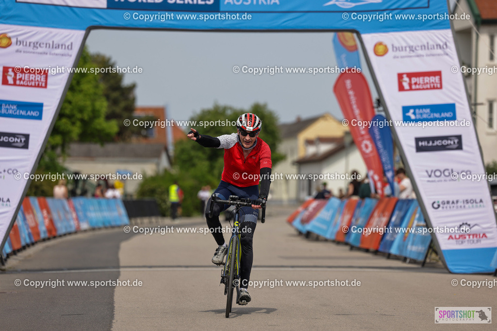 VJ__9559 | Neusiedlersee Radmarathon 2026@sportshot_your_pictrs #yourpictures#roadtowm2029 #nrm #neusiedlerseeradmarathon #neusiedlersee #neusiedlerseetourismus #burgenland #mörbisch #nrm26 #burgenlandtourismus #voglundco #poweredbyburgenlandtourismus #radsport #rad #marathon #ucigranfondo #visitburgenland #ucigranfondoworldseries
