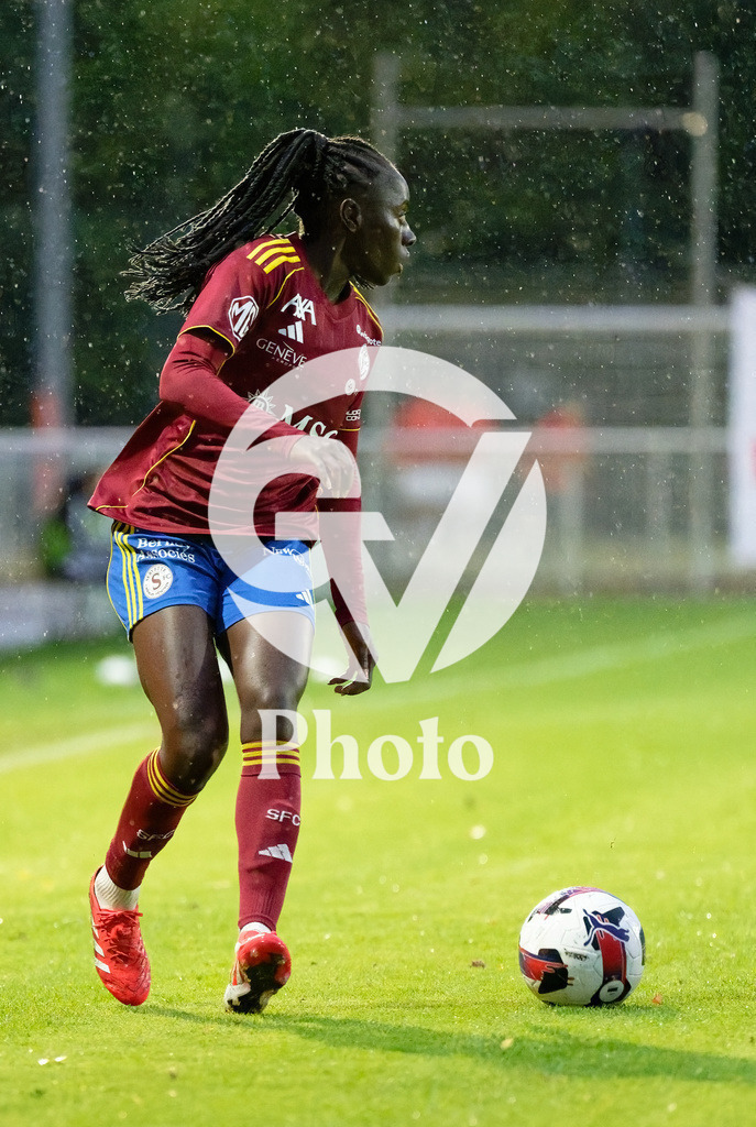 DZ8_7132_c | Switzerland: AXA Womens Super League 2025/26, Servette FC Chenois Feminin vs FC Aarau Frauen - Stade des Trois-Chene, Chene-Bourge: Benedicte Simon (78 Servette FC Chenois Feminin) in action (close up) 
