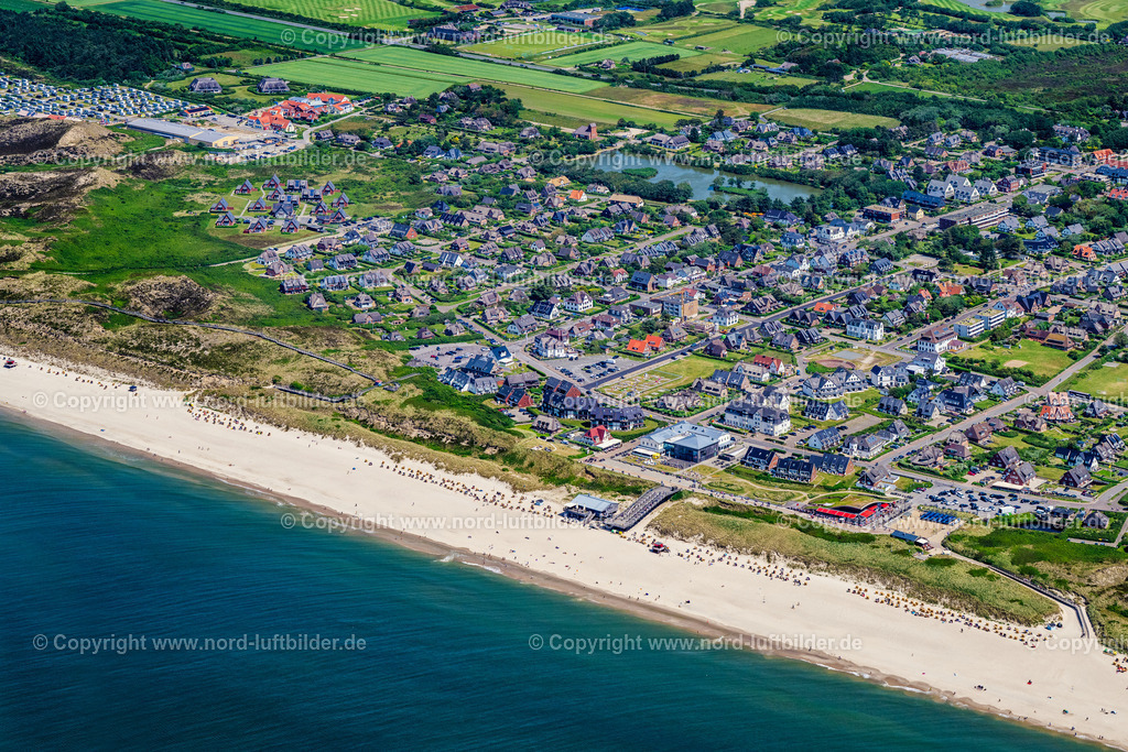 Sylt_Wenningstedt_ELS_4568130625 | WENNINGSTEDT-BRADERUP (SYLT) 13.06.2025 Quell- Wolken- Schicht über dem Küstenbereich der Nordsee - Insel in Wenningstedt (Sylt) im Bundesland Schleswig-Holstein. // Coastal area of the North Sea - Island in Wenningstedt (Sylt) in the state Schleswig-Holstein. Foto: Martin Elsen