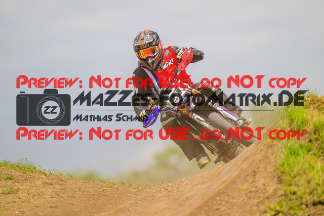 MaZZes_FotoMatrix_240622_6007705_9951 | UE40