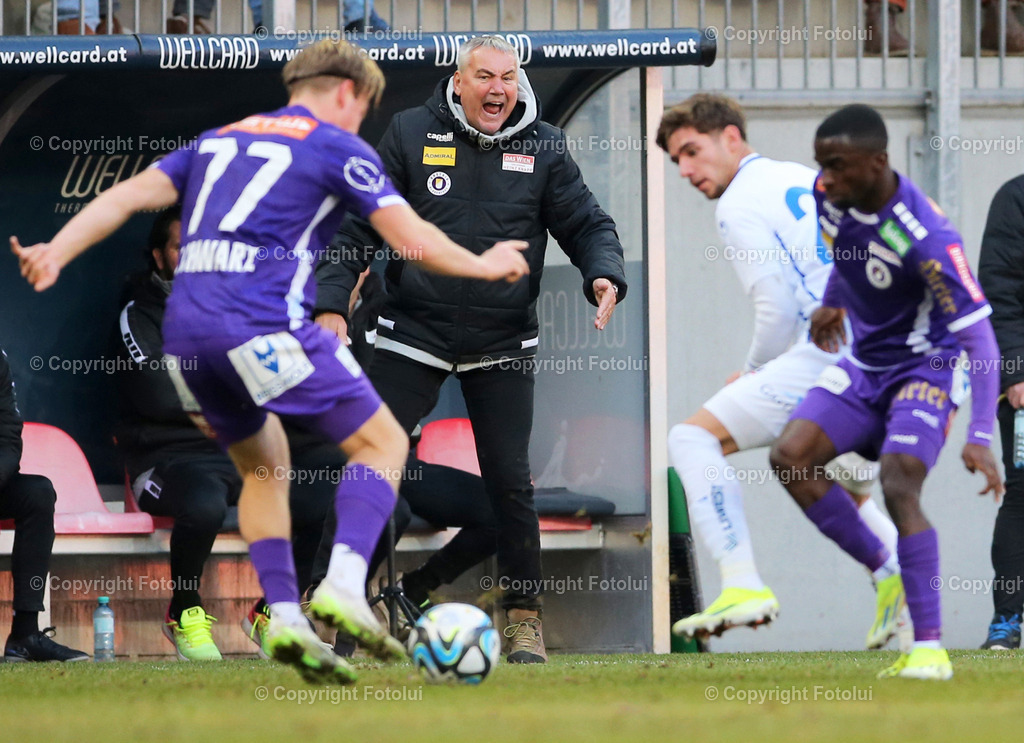 A_LUI_25022024_05 | SPORT,FUSSBALL, ADMIRAL BUNDESLIGA AUSTRIA KLAGENFURT - BLAU WEISS LINZ 25.02.2024 IM BILD :TRAINER PETER PACULT (KLAGENFURT) FOTO:FOTOLUIMW