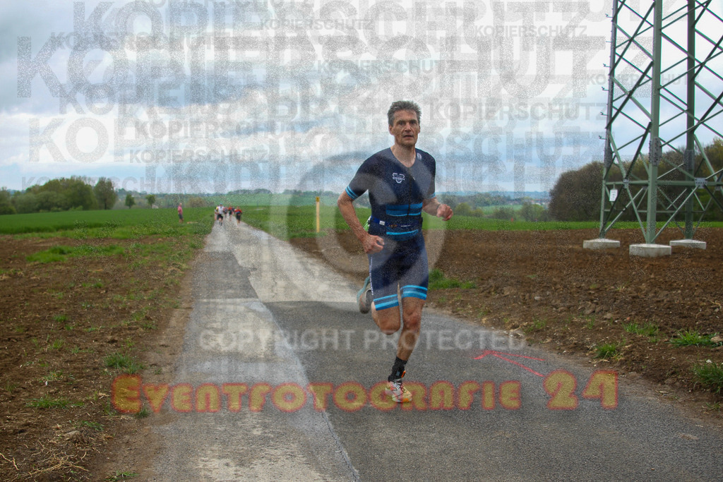 250413_1045_EV4_6954 | Sportfotografie im Rhein-Sieg Kreis, Köln, Bonn, NRW, Rheinland Pfalz, Hessen, etc. Unser Tätigkeitsfeld umfasst den Laufsport vom Volkslauf über den Marathon, Duathlon, Triathon bis zum Ultralauf wie Kölnpfad Ultra oder Schindertrail.