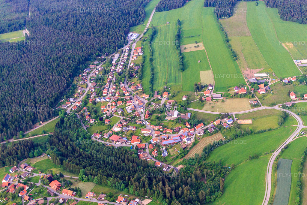 Luftbild: Waldstr im Ortsteil Naislach in Oberreichenbach im Bundesland Baden-Württemberg in Deutschland. Foto: IMG_66801.jpg vom 07.06.2014 durch Werner Riehm/FLY-FOTO.de