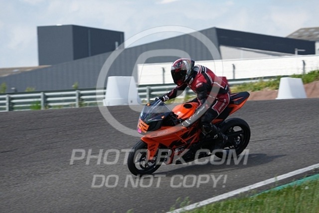 2024_05_13_PBK_15229 | Sportfotografie; SlowMotion; Video; Rennstrecke; Hafeneger; Speer; Racing; RSE; BMW; CBO; Trackday; Motorsportarena; Hockenheimring; Brno; Most; Barcelona; Valencia