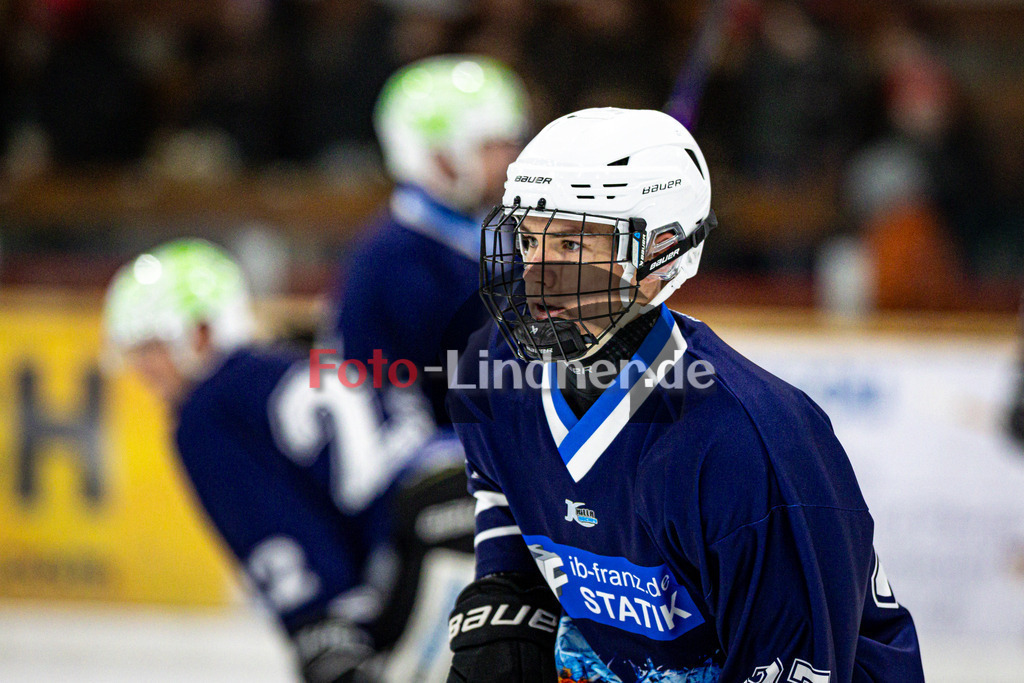 Peißenberg MINERS gegen TEV Miesbach | Eishockey Bayernliga 2025/26 Vorrunde 8. Spieltag, Peißenberg MINERS gegen TEV Miesbach, 20251107,Nepomuk RIEGER (MINERS 97) Portrait,2025-11-07 in Peißenberg (flatbuy Arena Peißenberg), Nepomuk RIEGER (MINERS 97)Copyright: WolfgangxLindner www.foto-lindner.de