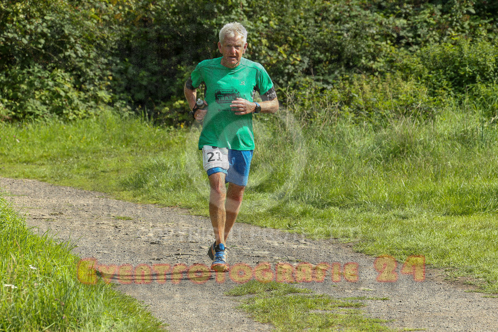 230826_1533_EX1_1402 | Sportfotografie im Rhein-Sieg Kreis, Köln, Bonn, NRW, Rheinland Pfalz, Hessen, etc. Unser Tätigkeitsfeld umfasst den Laufsport vom Volkslauf über den Marathon, Duathlon, Triathon bis zum Ultralauf wie Kölnpfad Ultra oder Schindertrail.