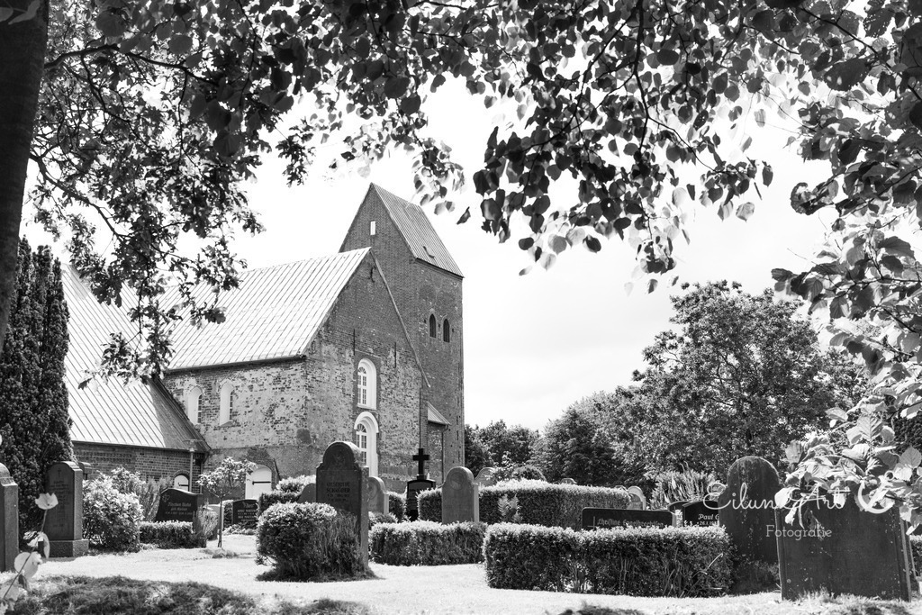 20240605-EAF_1602-2 | Eilun-Art-Fotografie Levke Martens, ihre Fotografin für Immobilien- und Landschaftsfotografie auf Föhr, Föhrer Motive als Poster, Leinwand, hinter Acrylglas oder stelle dir deinen eigenen Monatskalender zusammen, mit nur einem Klick