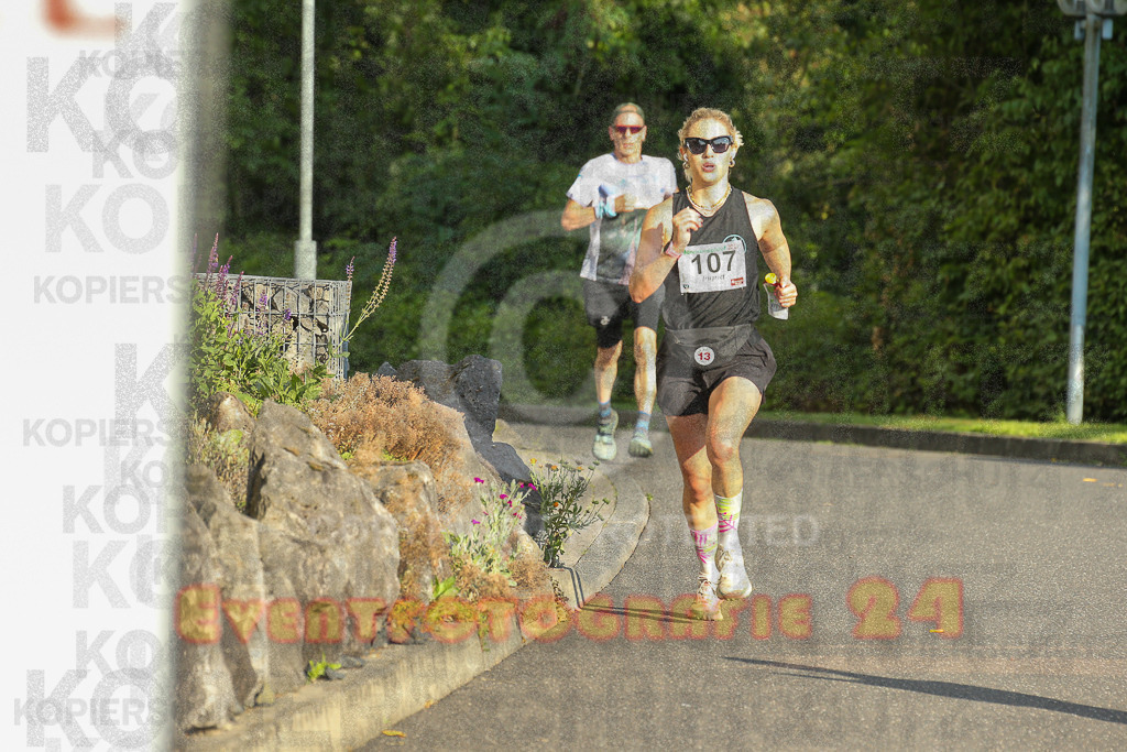 250801_1907_EX1_7115 | Sportfotografie im Rhein-Sieg Kreis, Köln, Bonn, NRW, Rheinland Pfalz, Hessen, etc. Unser Tätigkeitsfeld umfasst den Laufsport vom Volkslauf über den Marathon, Duathlon, Triathon bis zum Ultralauf wie Kölnpfad Ultra oder Schindertrail.